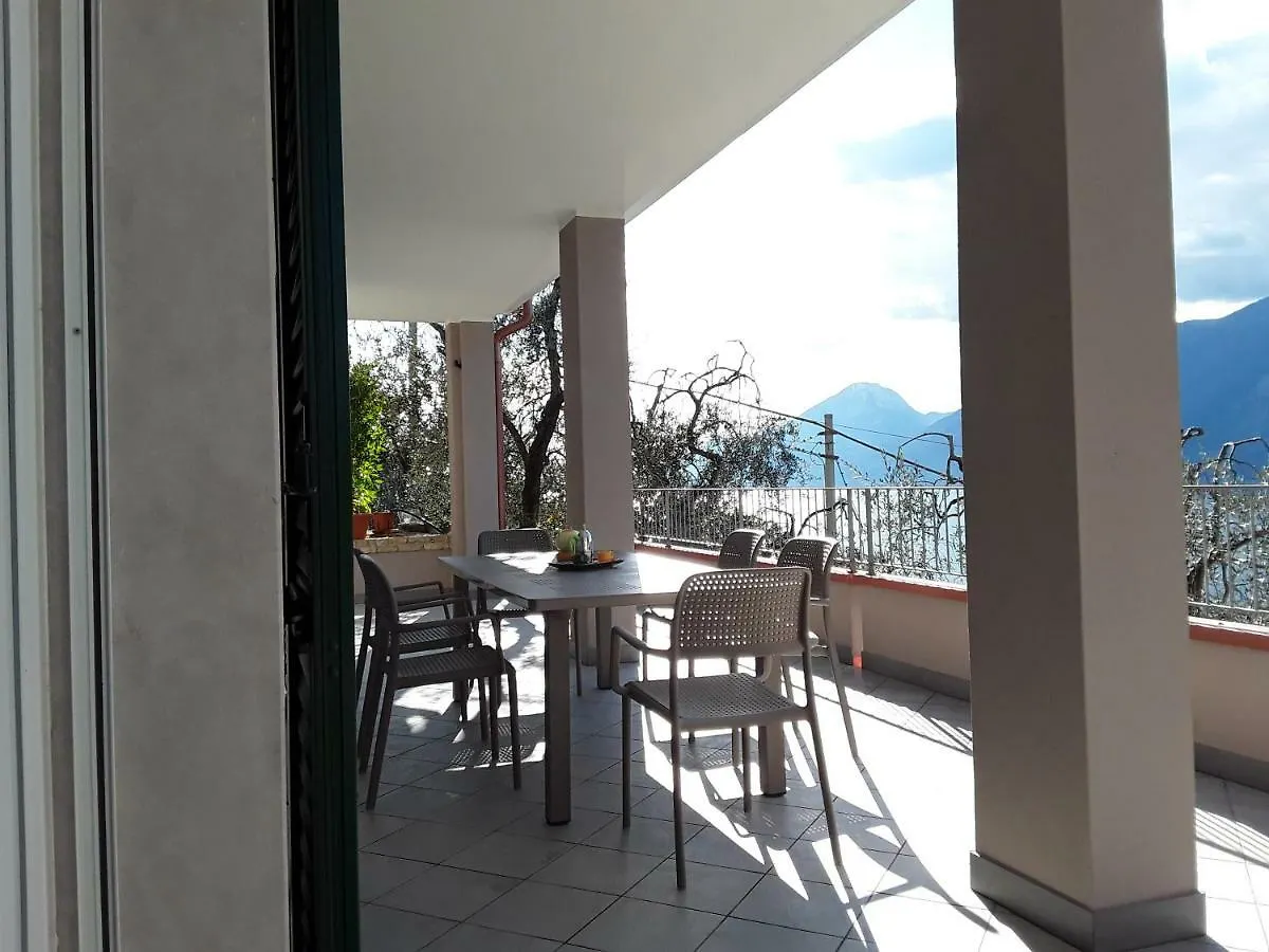 Casa Punta Veleno Apartment Brenzone sul Garda