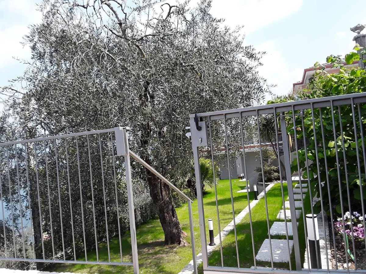 Casa Punta Veleno Apartment Brenzone sul Garda 0*,  Italy