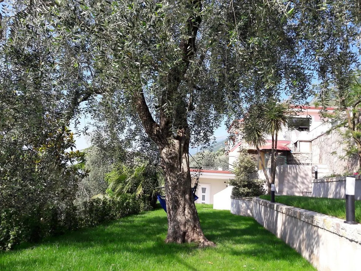 Casa Punta Veleno Apartment Brenzone sul Garda